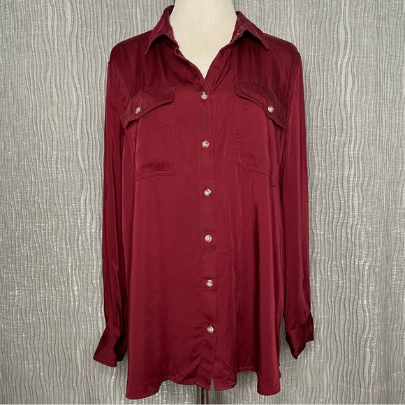 Chicos pocket front button down - Picture 1 of 7